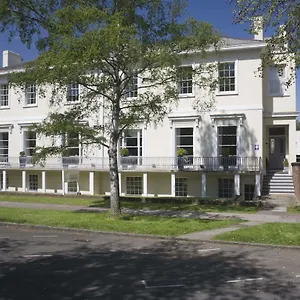 The Townhouse At Glenfall Lawn Pittville Circus **** Cheltenham